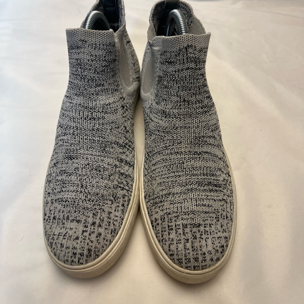 TIME AND TRU MEMORY FOAM GRAY HIGH TOP WOMEN'S SNEAKERS FLATS SHOES SIZE 9